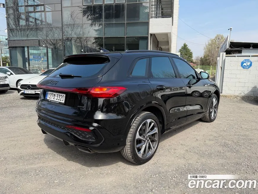 Audi Q5 2025 из KR, фото 9