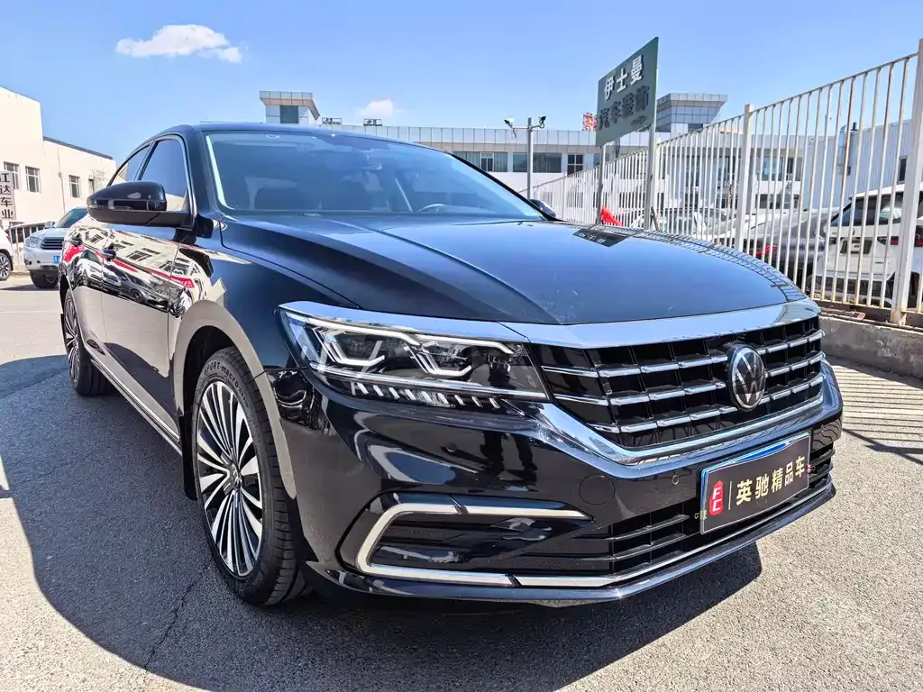 Volkswagen Passat — фото 10
