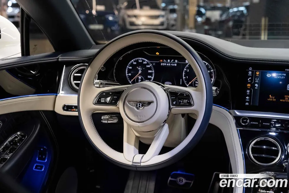 Bentley Continental 2023 из KR, фото 10