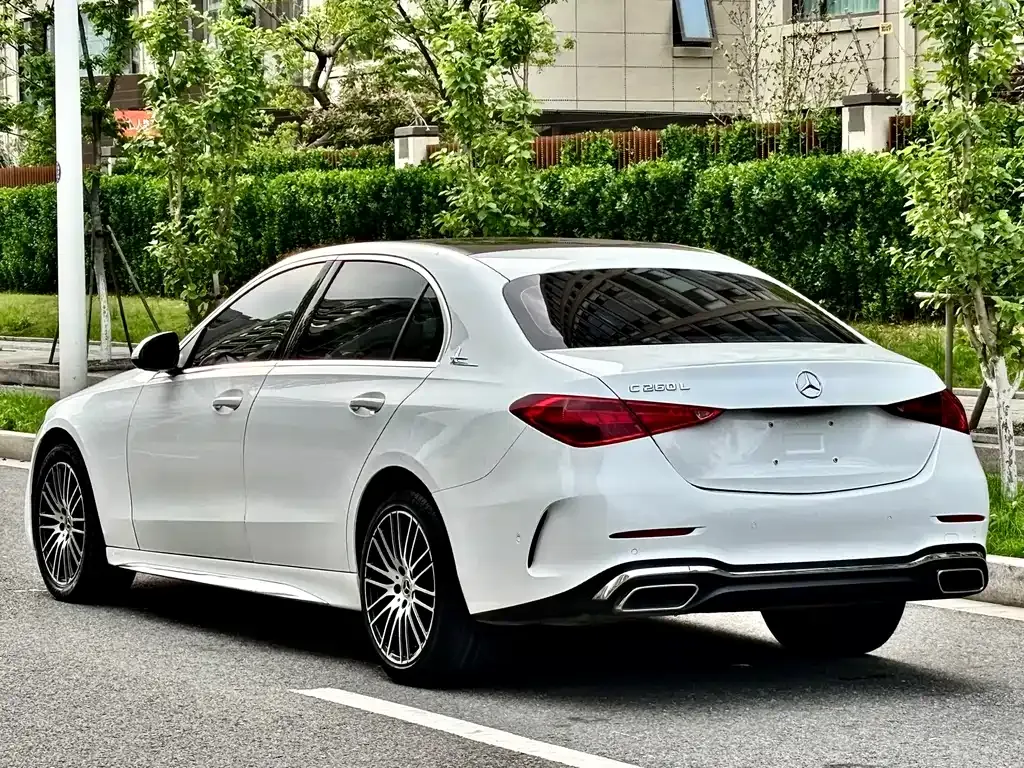 Mercedes-Benz C-Class — фото 10