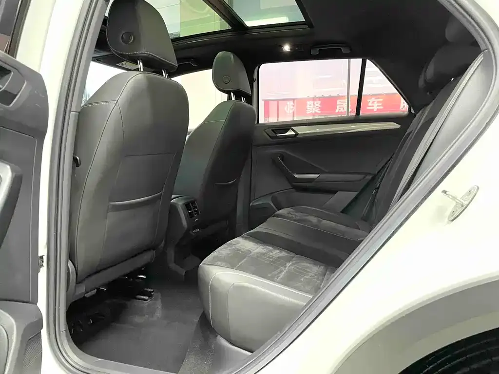 Volkswagen T-Roc 2022 из CN, фото 3
