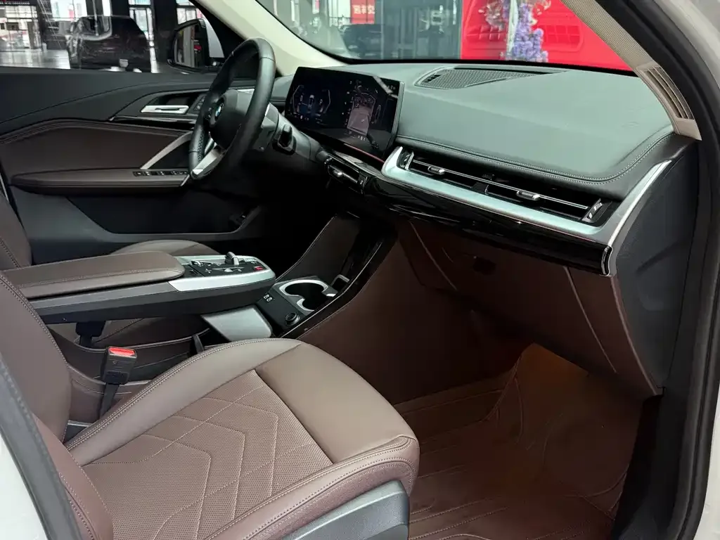 BMW X1 2024 из CN, фото 10
