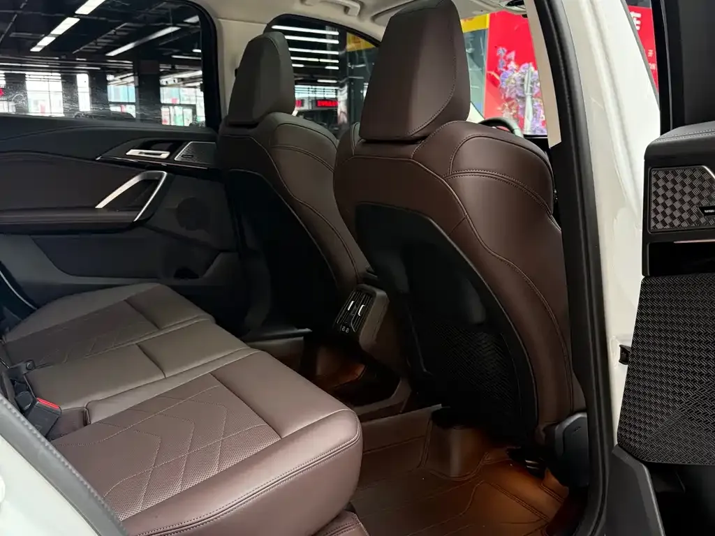 BMW X1 2024 из CN, фото 8