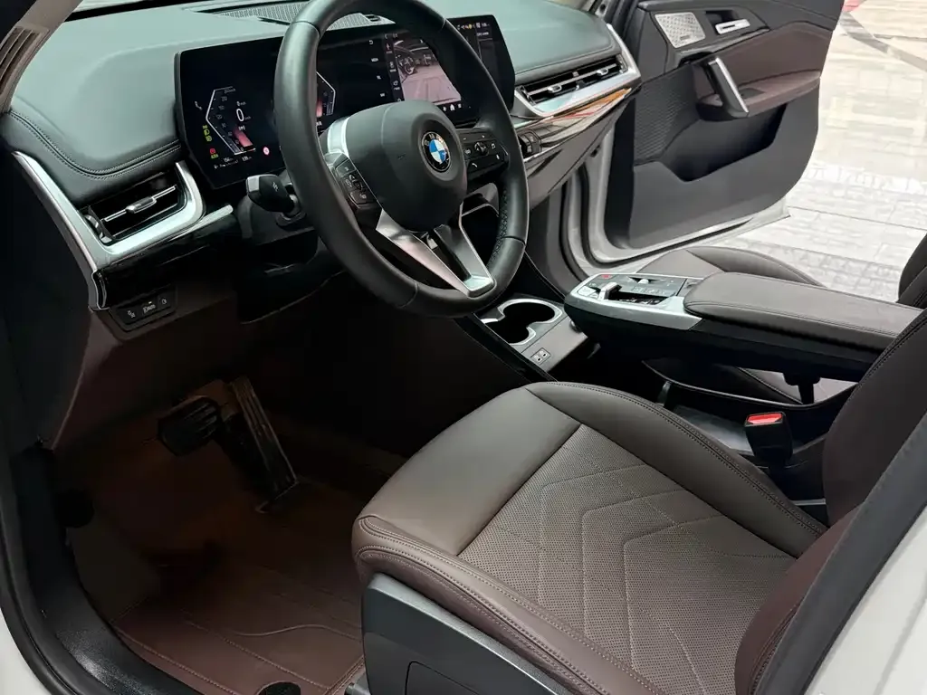 BMW X1 2024 из CN, фото 3