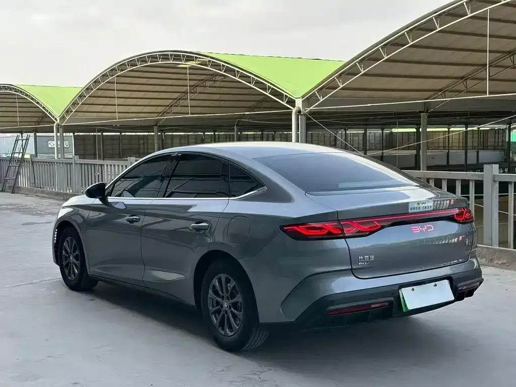 BYD Qin L — фото 8