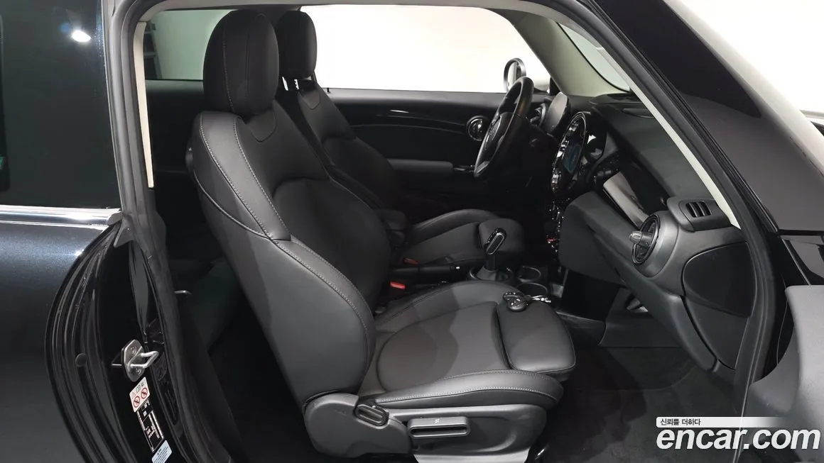 Mini Cooper 2023 из KR, фото 4
