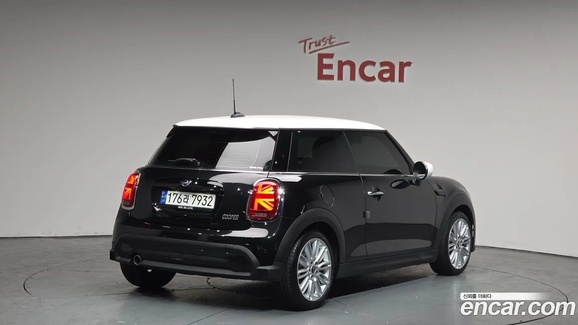 Mini Cooper 2023 из KR, фото 2