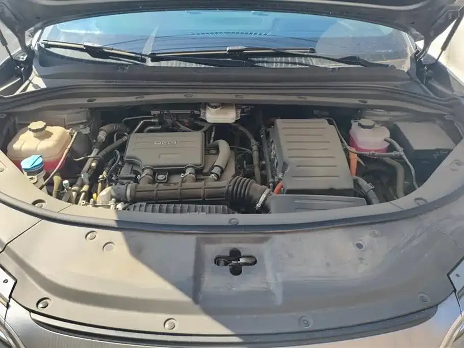 BYD L DM-i — фото 3