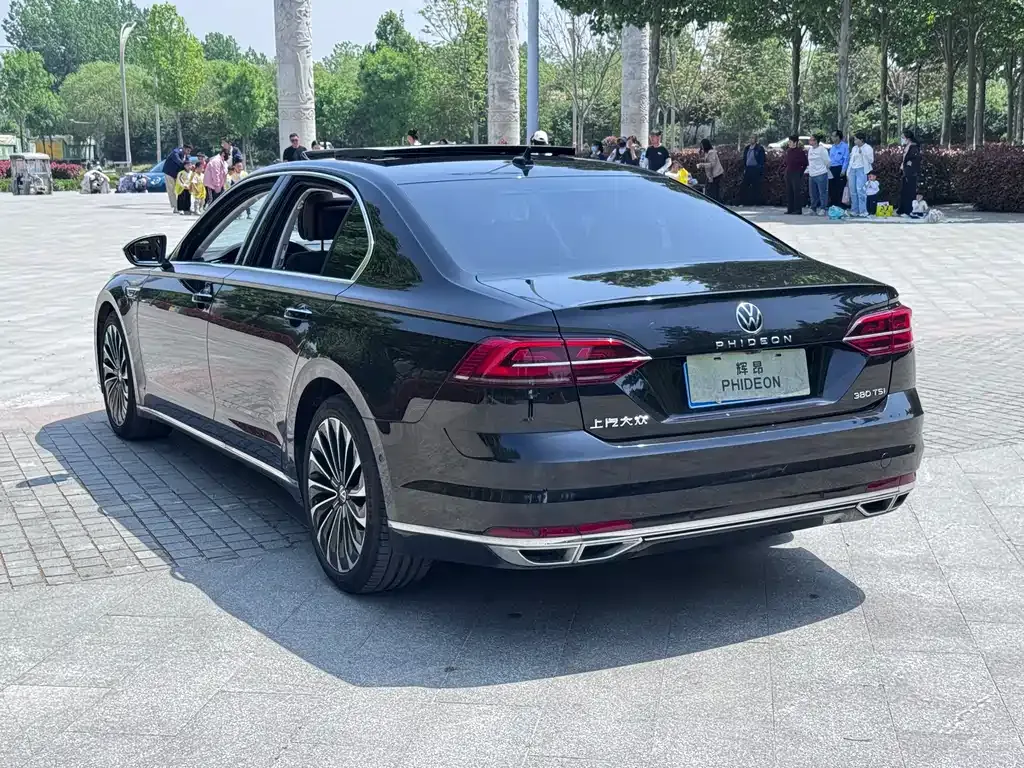 Volkswagen Phideon 2023 из CN, фото 6