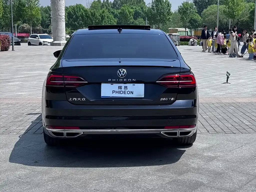 Volkswagen Phideon 2023 из CN, фото 8