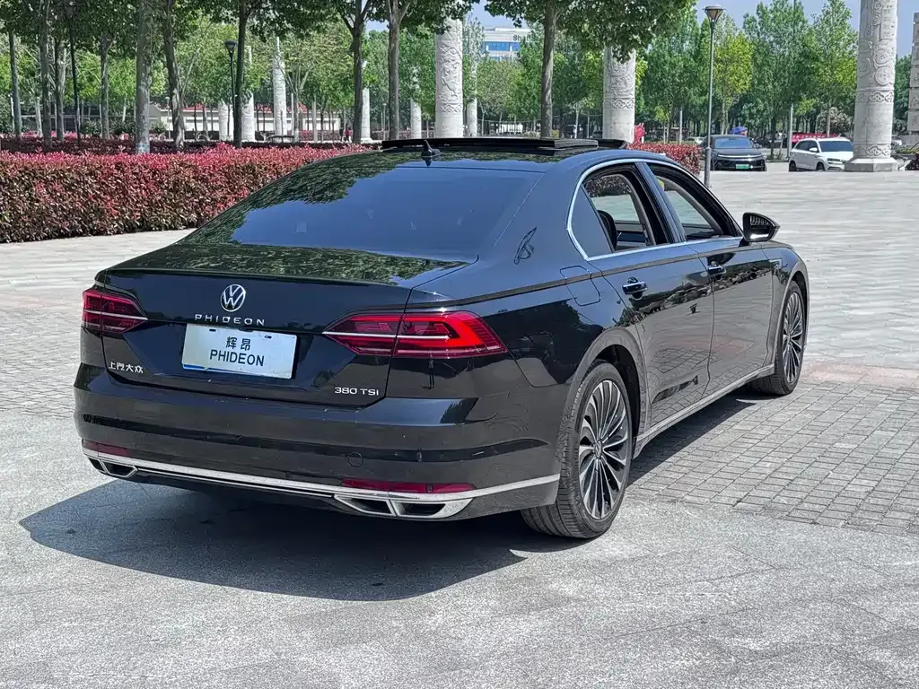 Volkswagen Phideon 2023 из CN, фото 3