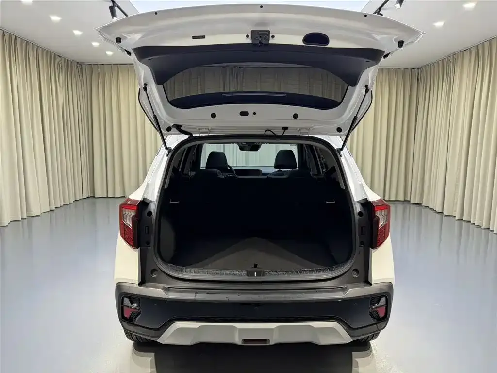 Kia Seltos 2023 из CN, фото 10