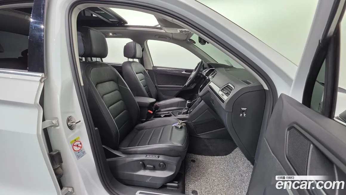 Volkswagen Tiguan 2022 из KR, фото 9