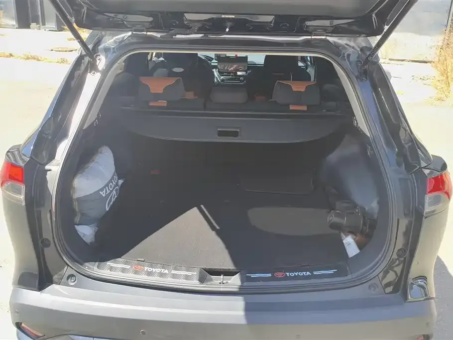 Toyota Frontlander 2024 из CN, фото 9