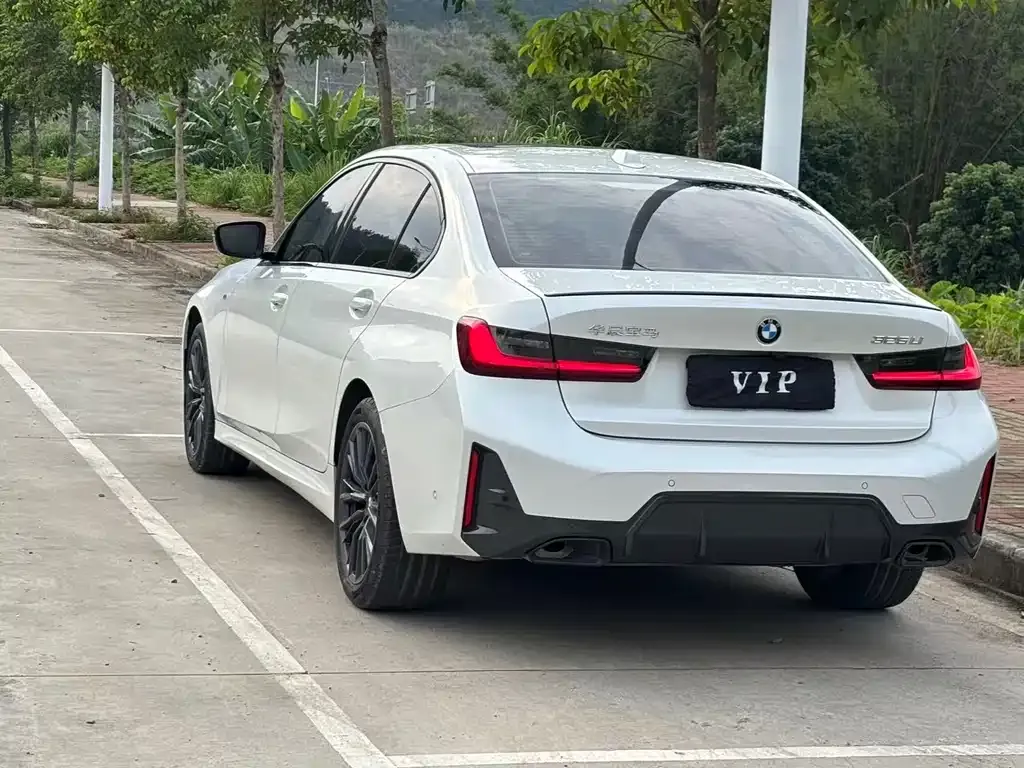 BMW 3 Series 2023 из CN, фото 4