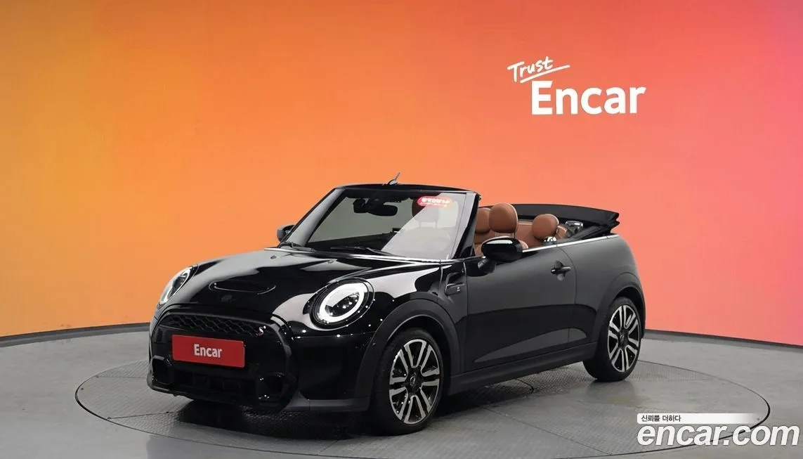Mini Cooper Convertible — фото 1