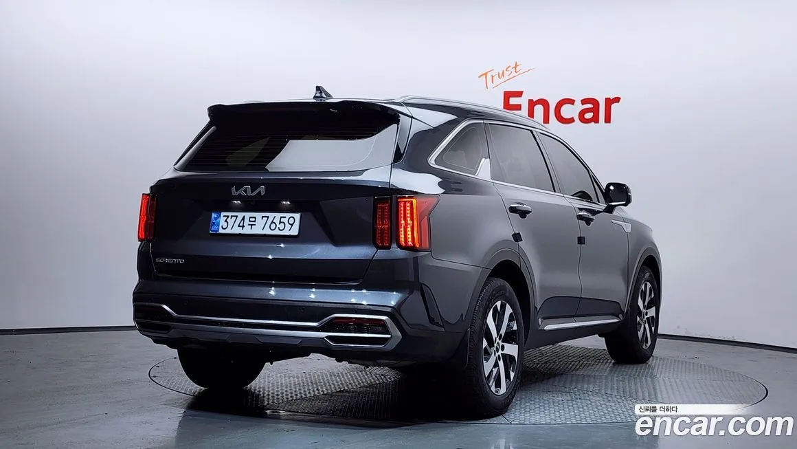 Kia Sorento — фото 6