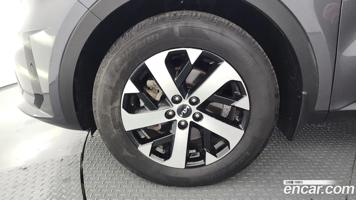 Kia Sorento — фото 8