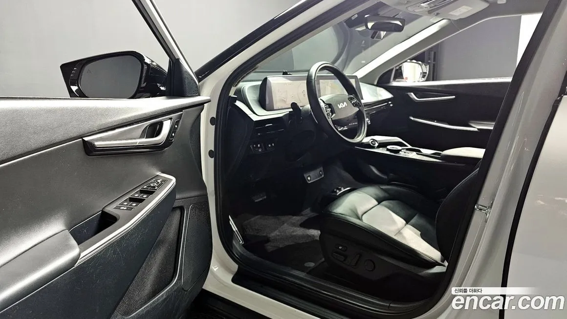 Kia EV6 2023 из KR, фото 9