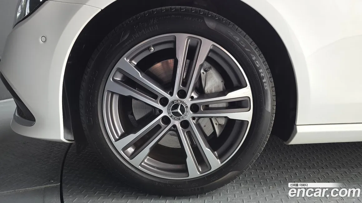 Mercedes-Benz E-Class 2021 из KR, фото 8