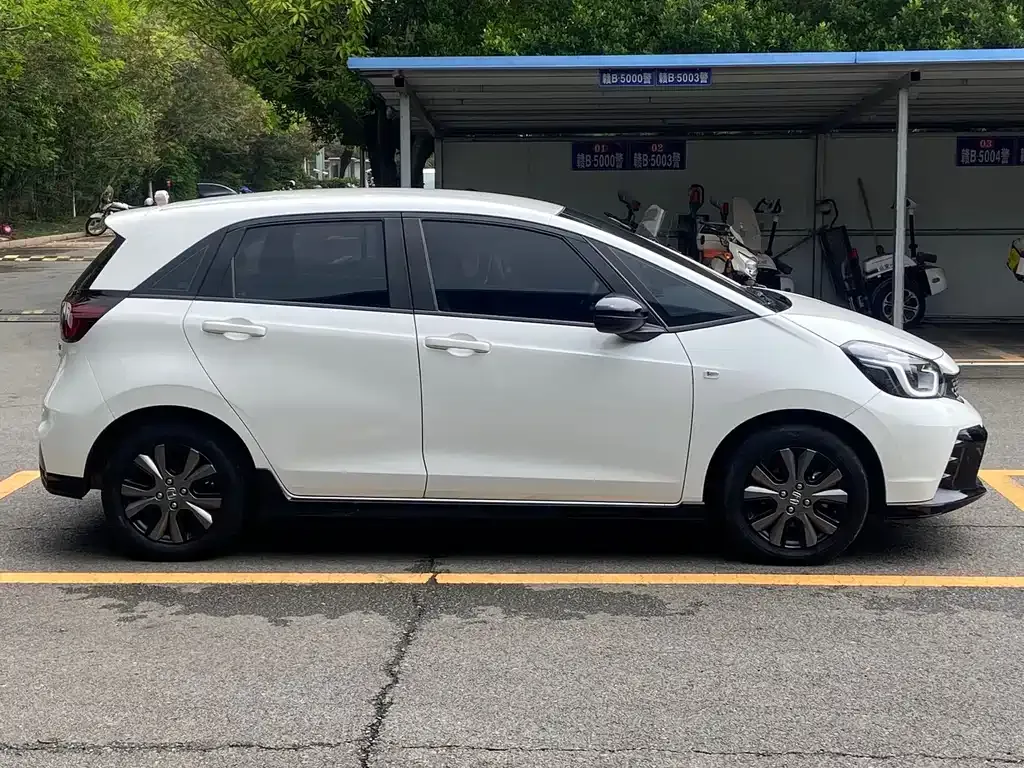 Honda Fit 2023 из CN, фото 9