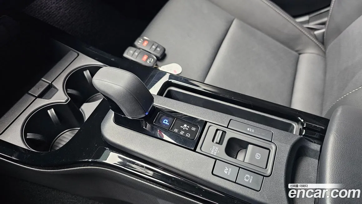 Toyota Prius 2025 из KR, фото 9
