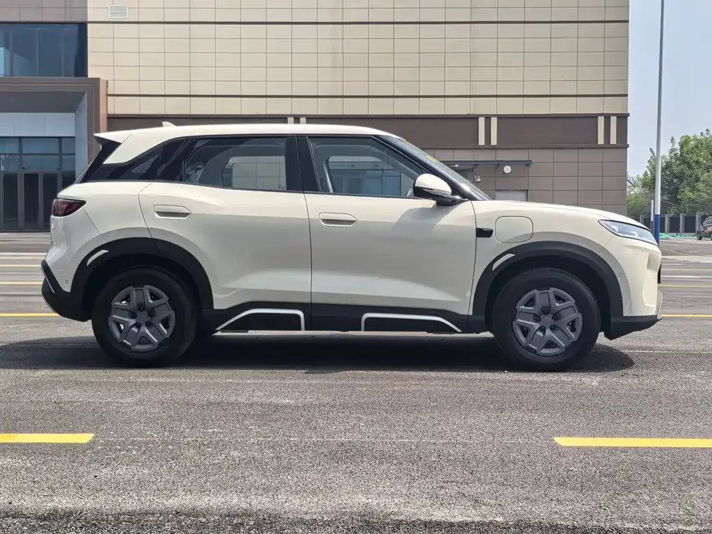 BYD Yuan UP 2025 из CN, фото 4