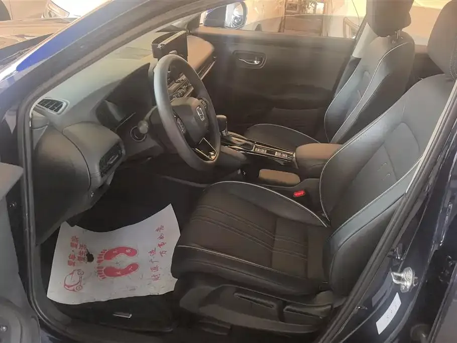 Honda HR-V 2023 из CN, фото 2