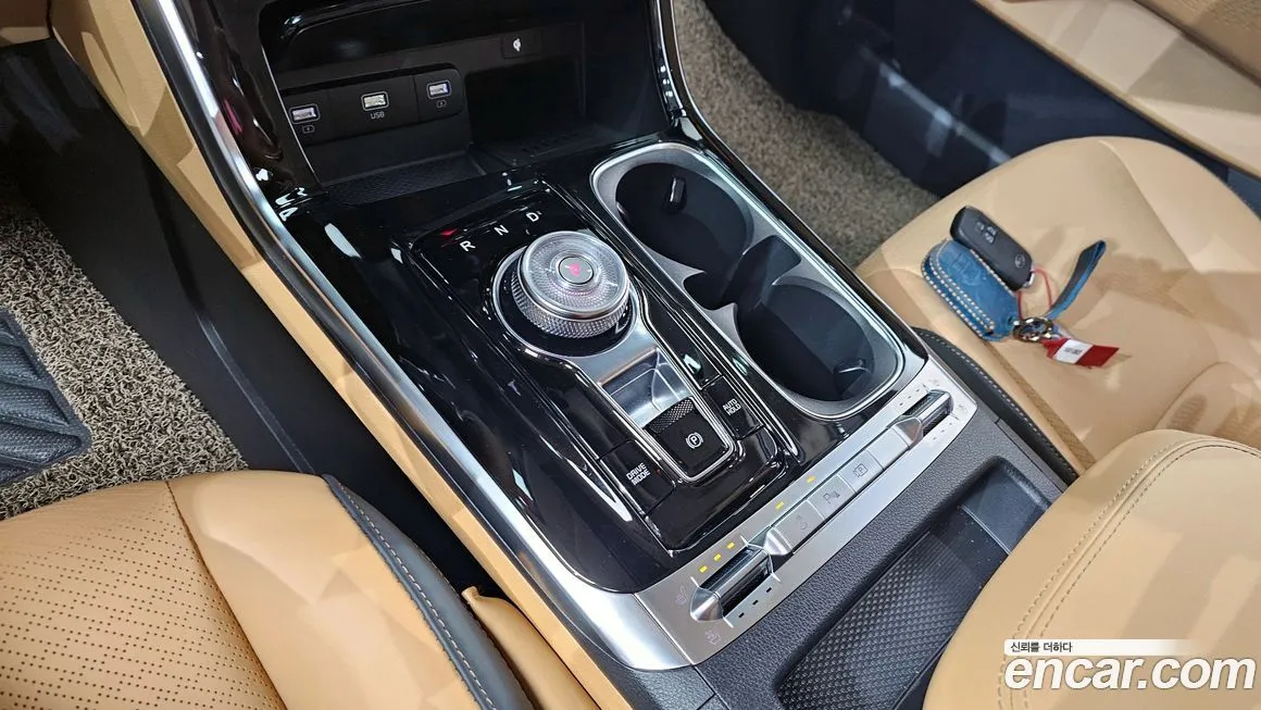 Kia Carnival — фото 7