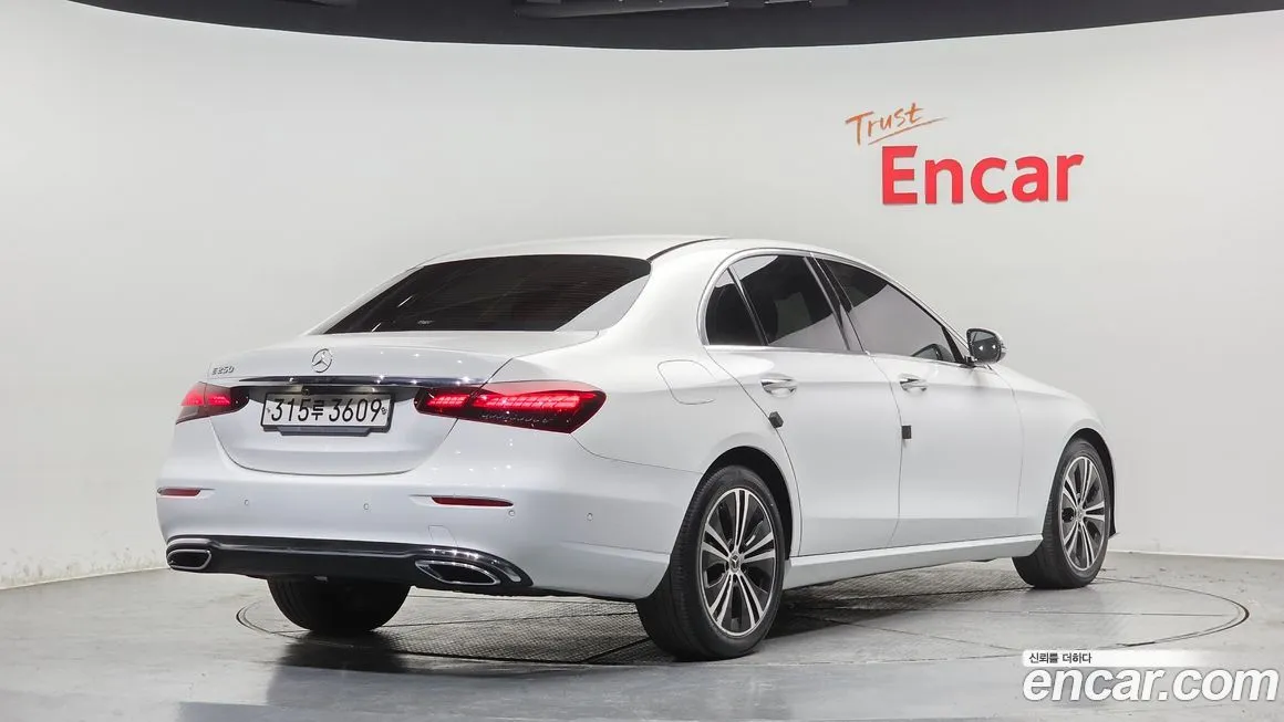Mercedes-Benz E-Class 2021 из KR, фото 8