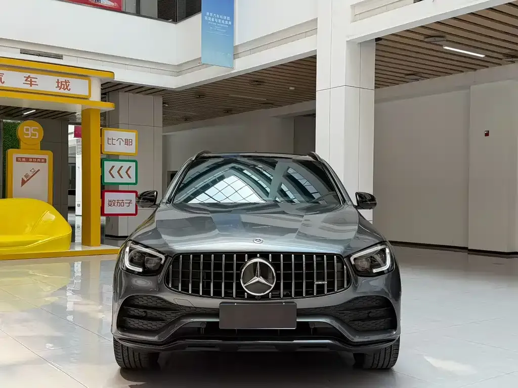 Mercedes-Benz GLC AMG