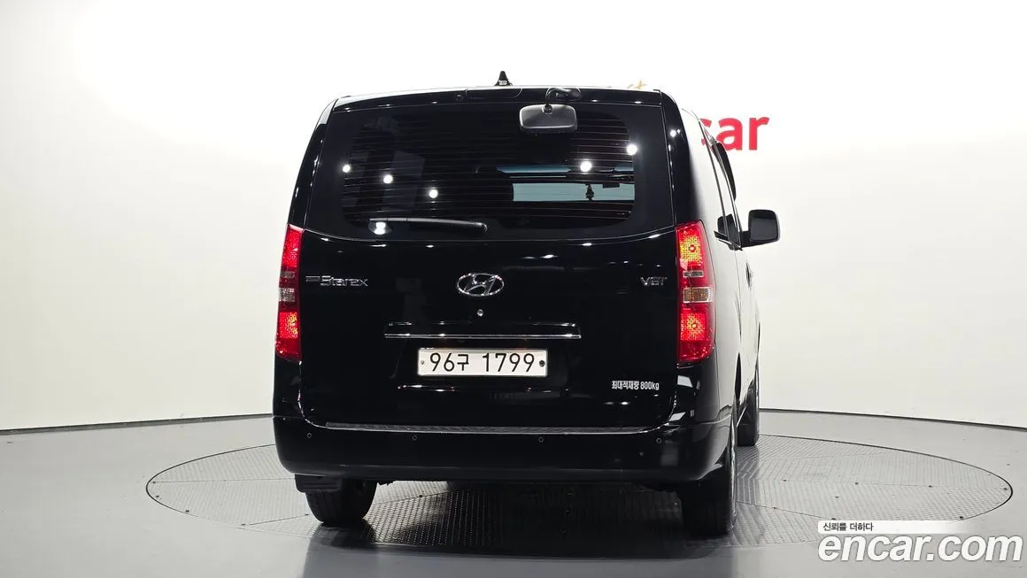 Hyundai Starex — фото 2