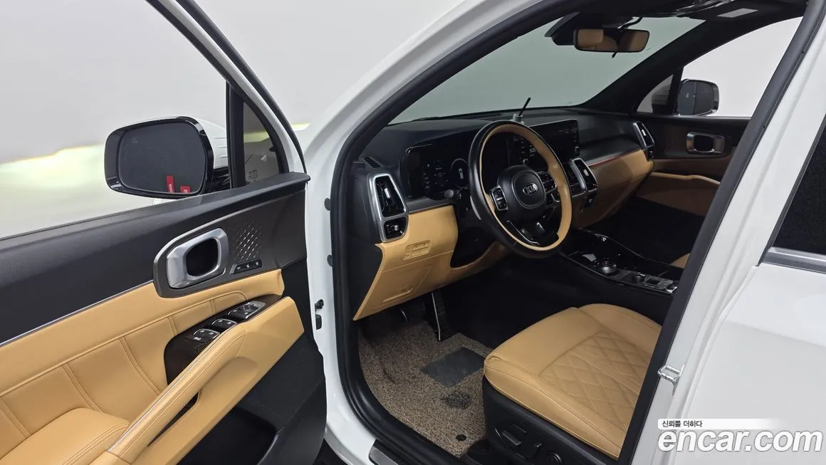 Kia Sorento — фото 6