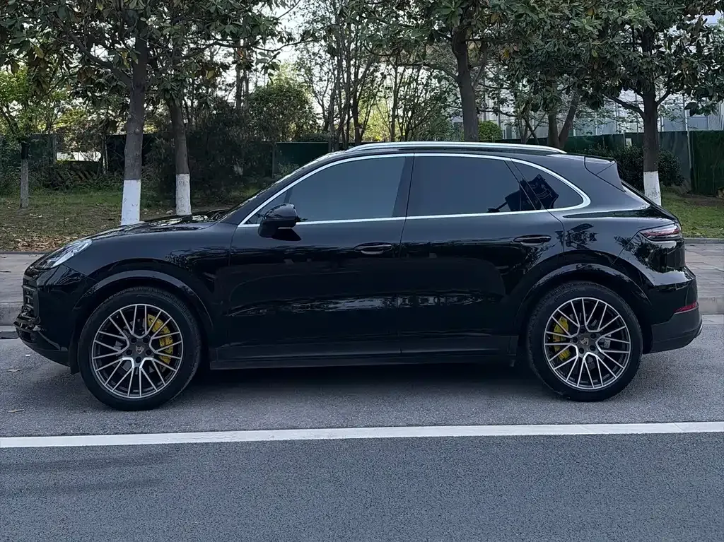 Porsche Cayenne 2023 из CN, фото 9