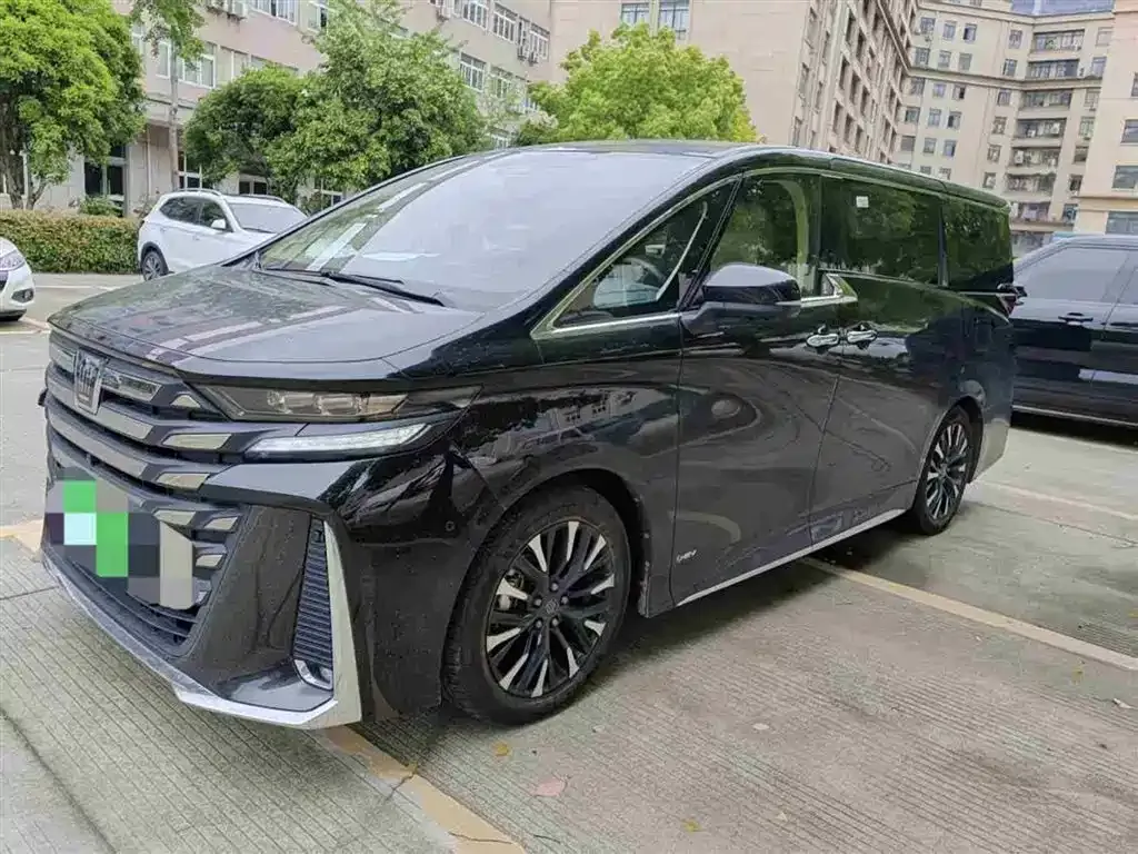 Toyota Vellfire 2024 из CN, фото 1