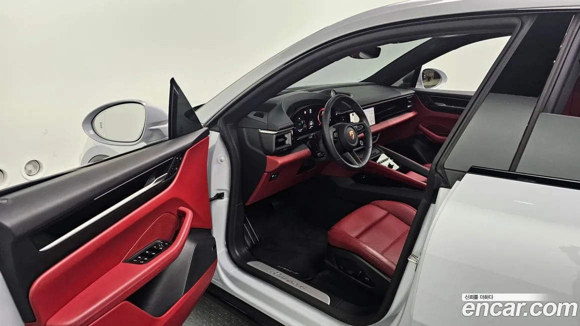 Porsche Macan 2025 из KR, фото 5