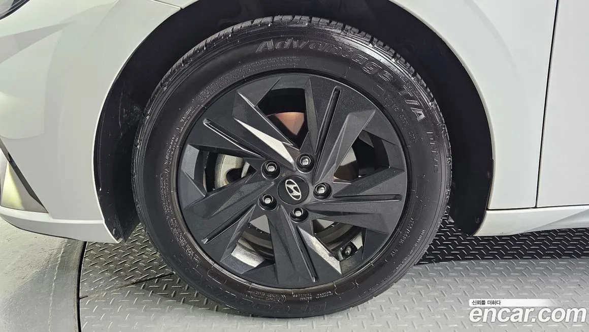 Hyundai AVANTE 2023 из KR, фото 8