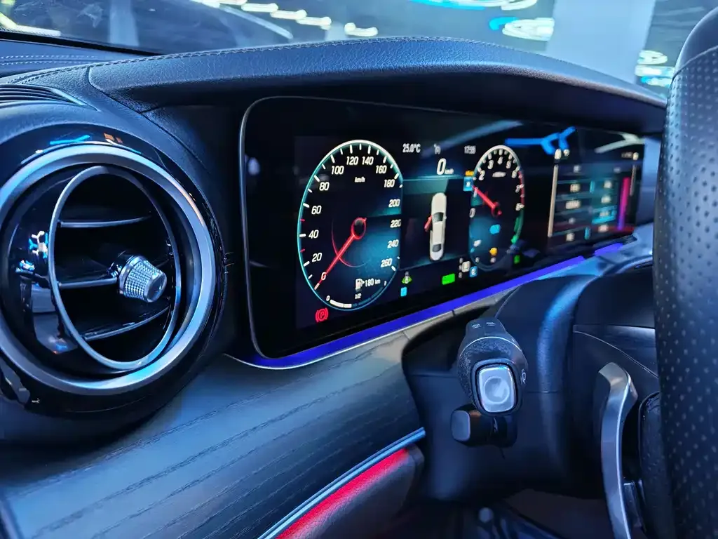 Mercedes-Benz E-Class New Energy 2023 из CN, фото 2