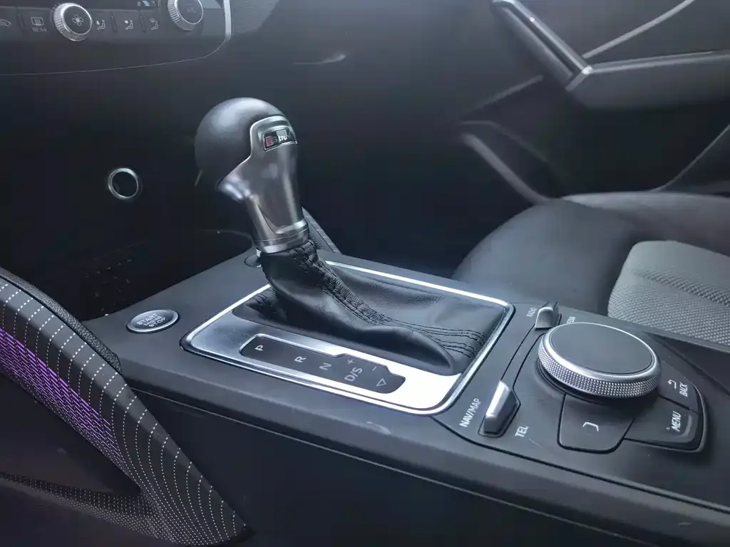 Audi Q2L 2021 из CN, фото 8