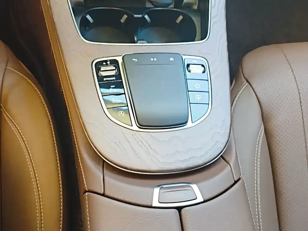 Mercedes-Benz E-Class 2023 из CN, фото 5