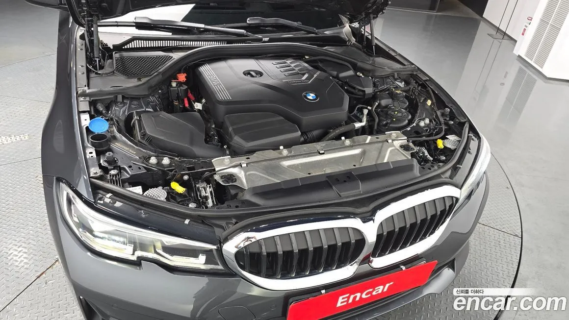 BMW 3-Series 2022 из KR, фото 10