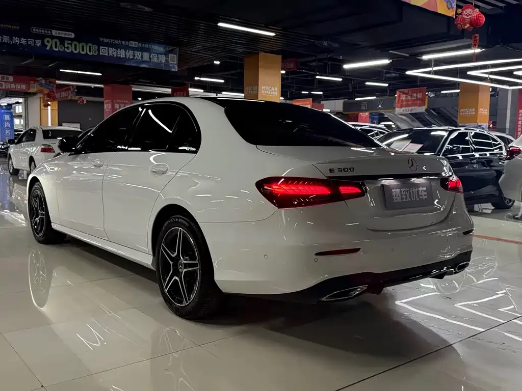 Mercedes-Benz E-Class (Import) — фото 5