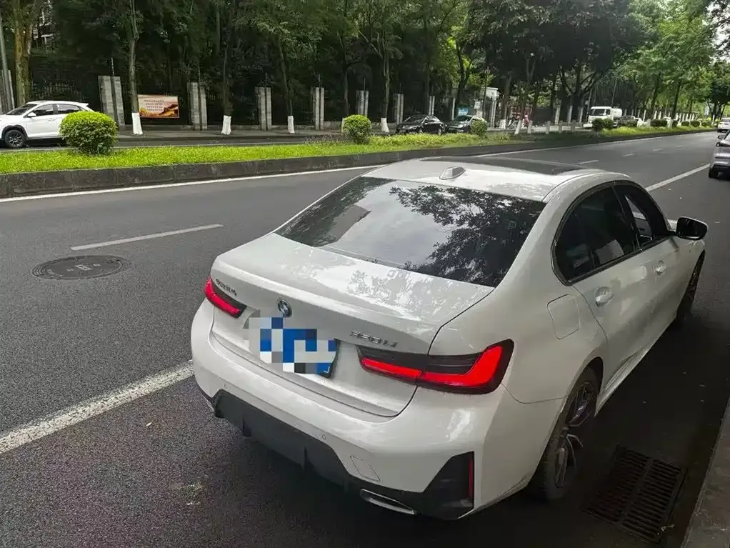 BMW 3 Series 2023 из CN, фото 8
