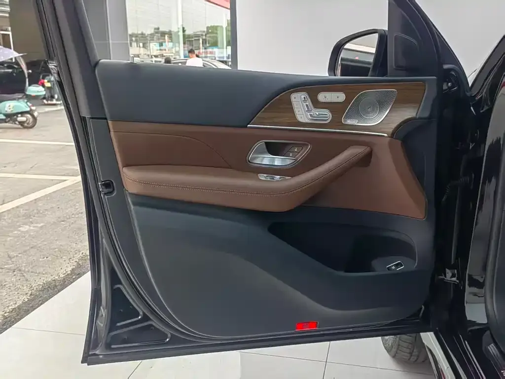 Mercedes-Benz GLE 2024 из CN, фото 2