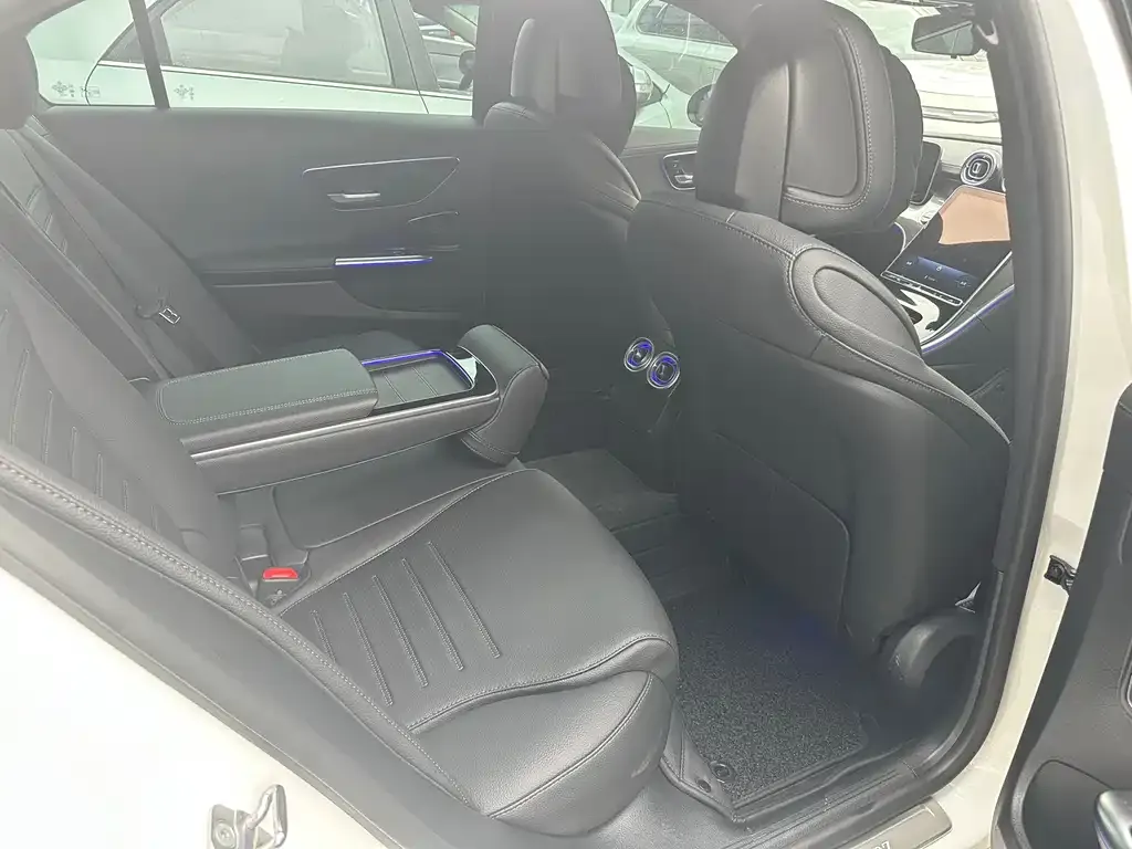 Mercedes-Benz C-Class 2025 из CN, фото 3