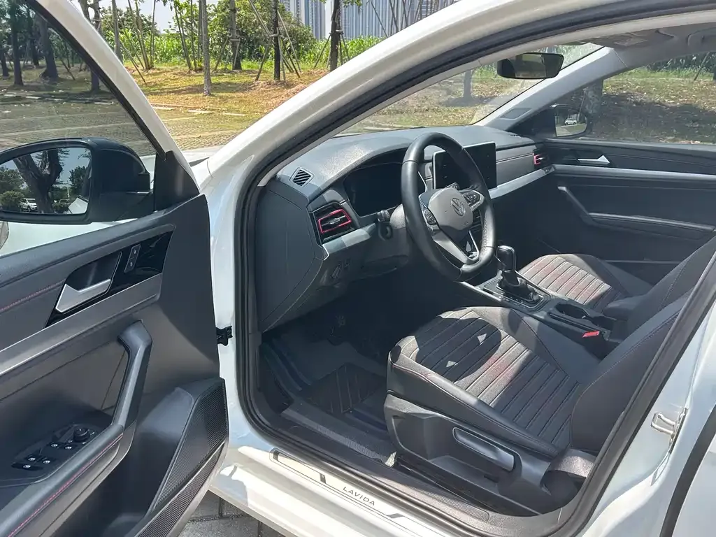 Volkswagen Lavida 2022 из CN, фото 2
