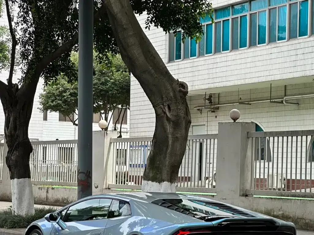 Lamborghini Huracan — фото 7