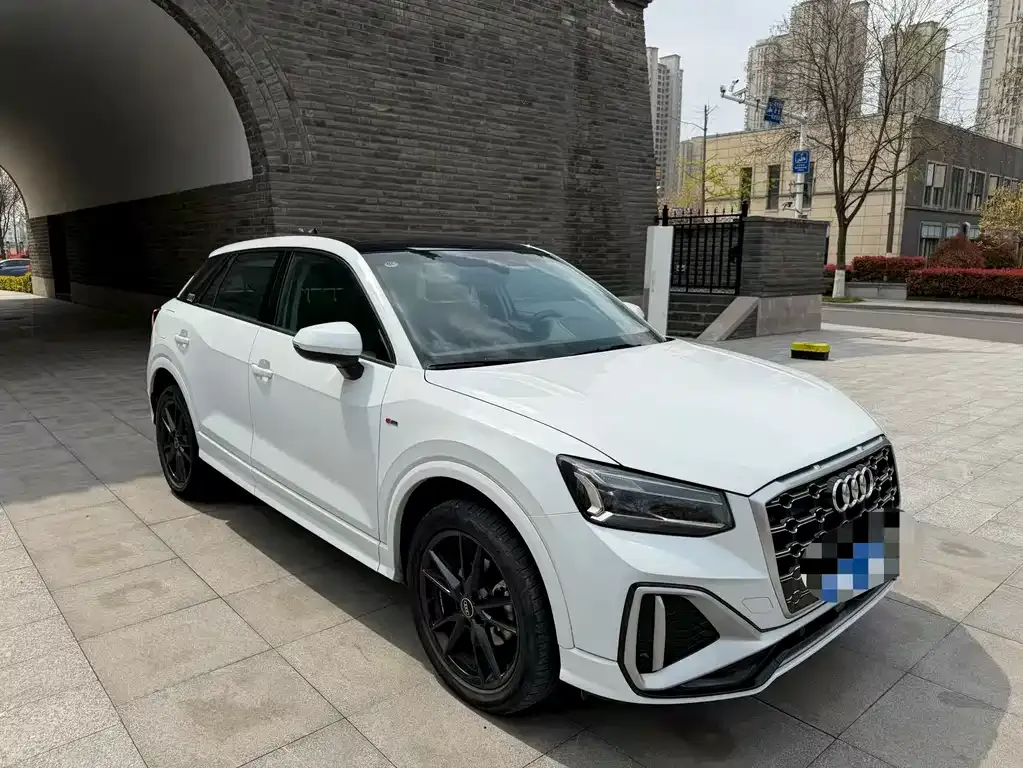 Audi Q2L 2023 из CN, фото 8