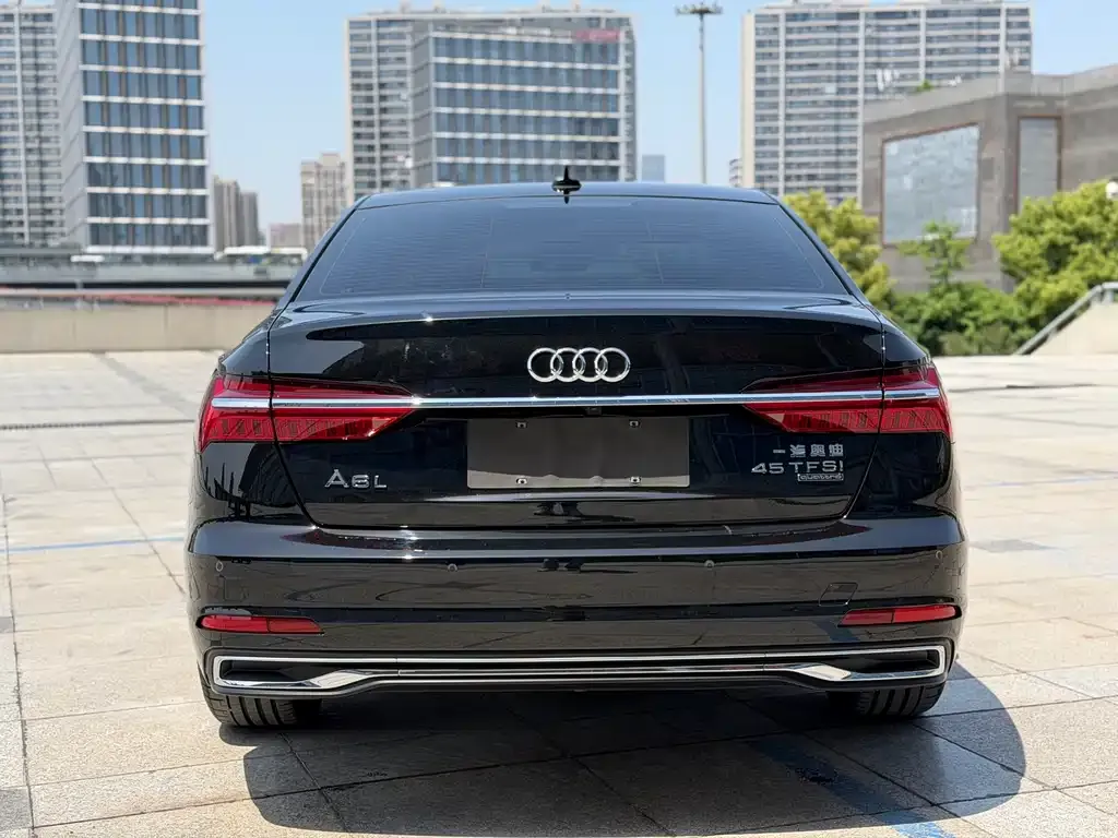 Audi A6L 2024 из CN, фото 4