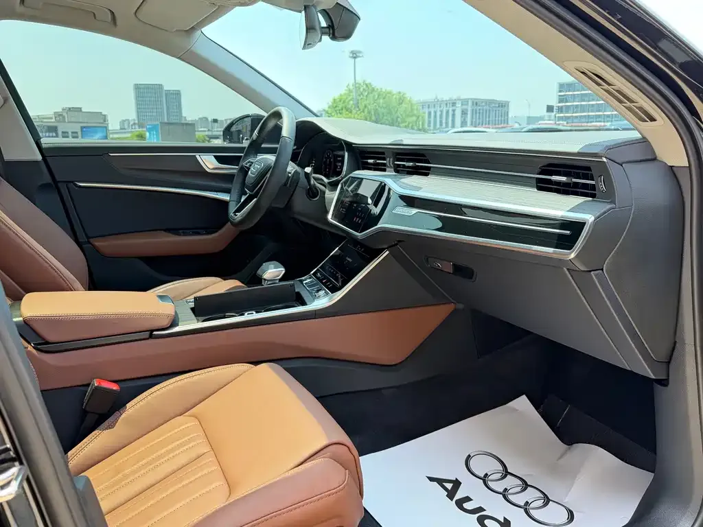 Audi A6L 2024 из CN, фото 2